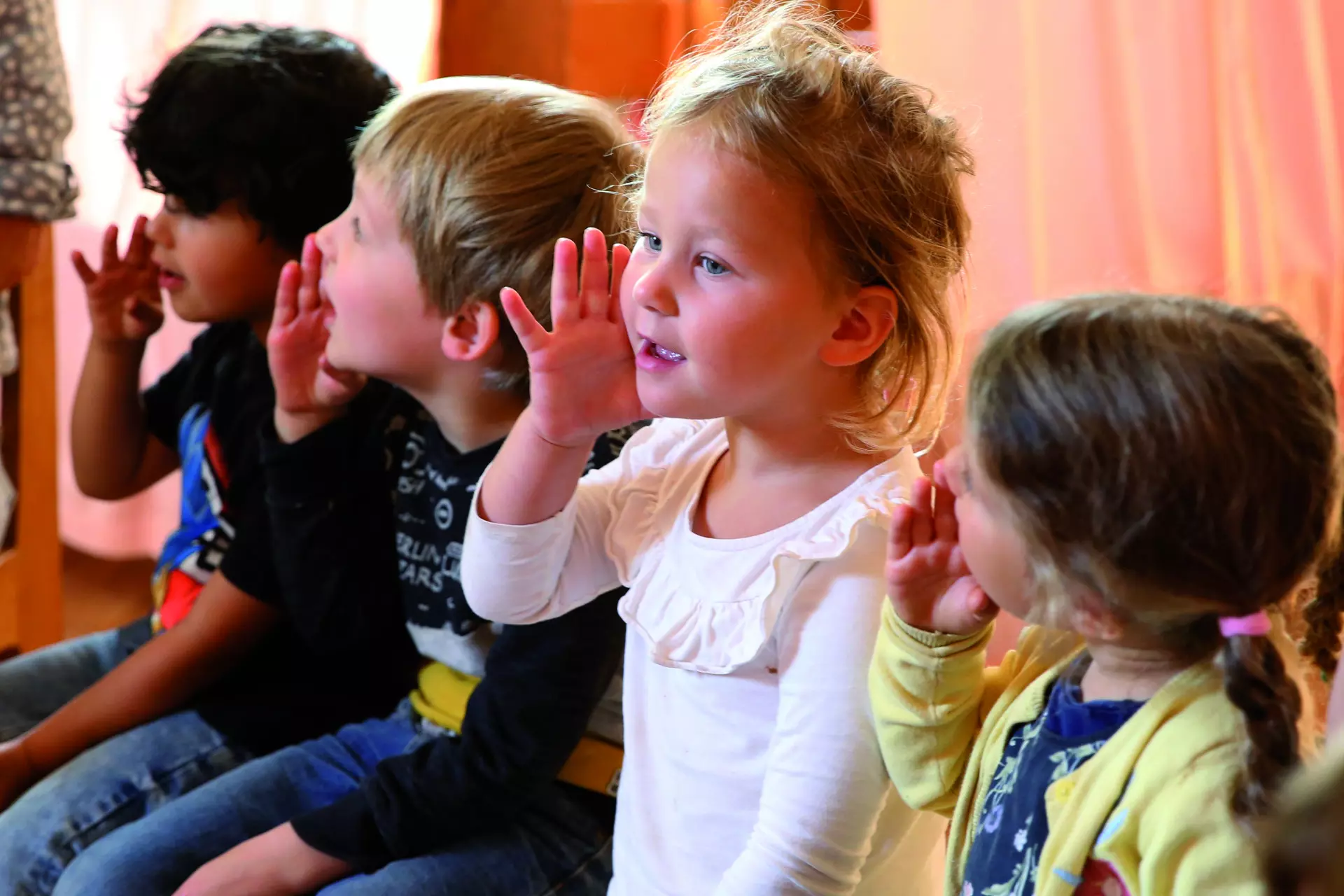 Kinder kommunizieren